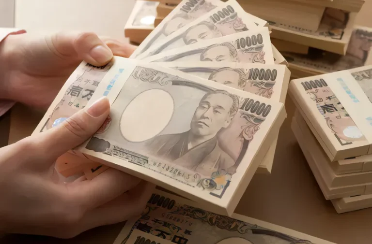 お金